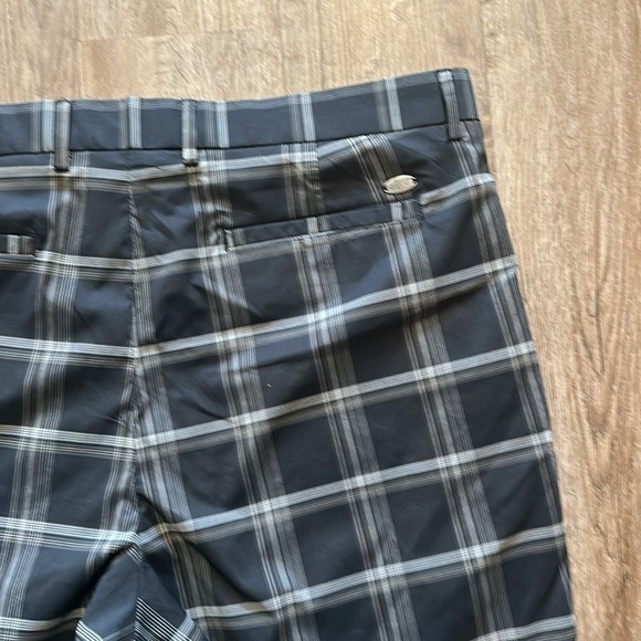 GREG NORMAN SHORTS SIZD(38) - Picture 10 of 11